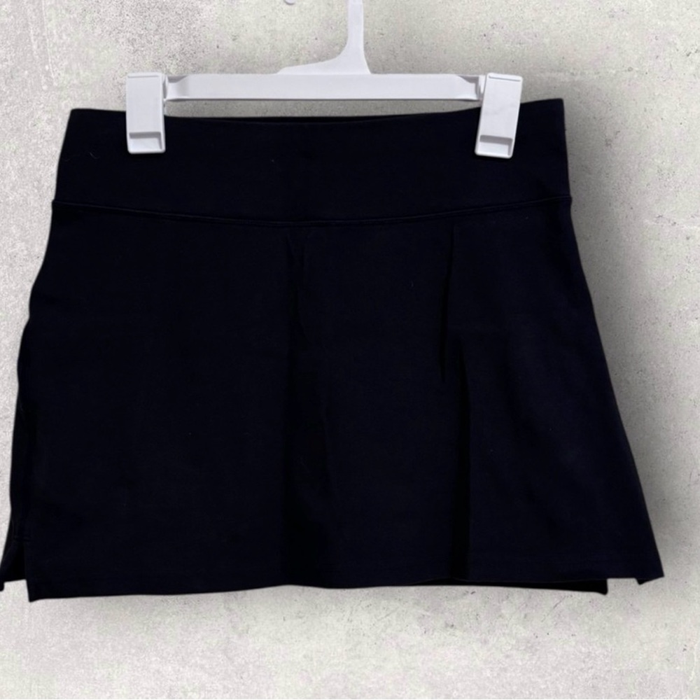Pact black organic cotton skort
